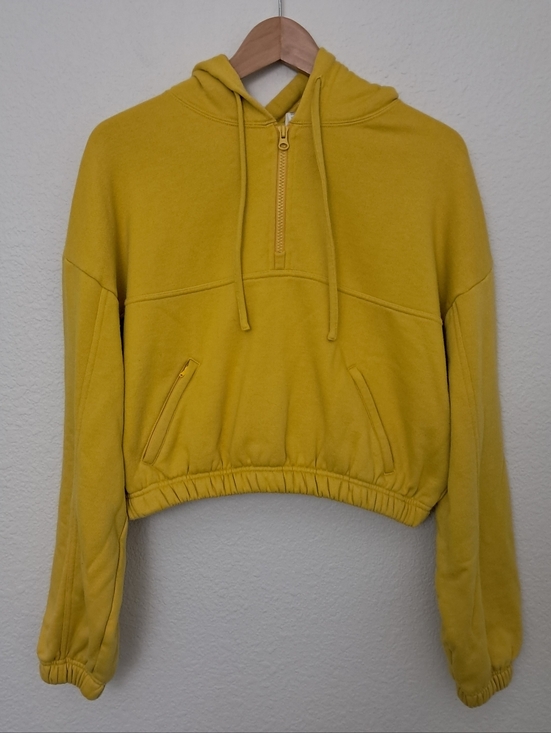 ALO Yoga Tops - Alo Yoga 1/2 Zip Cropped Hoodie Sweatshirt